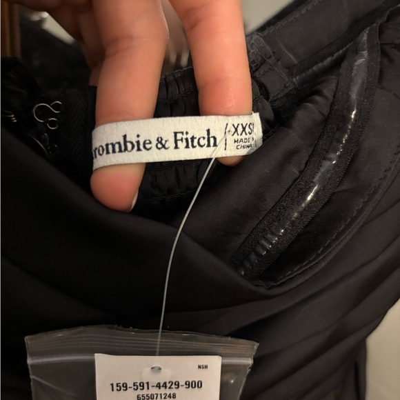 NWT black satin Abercrombie strapless maxi dress - Picture 4 of 4